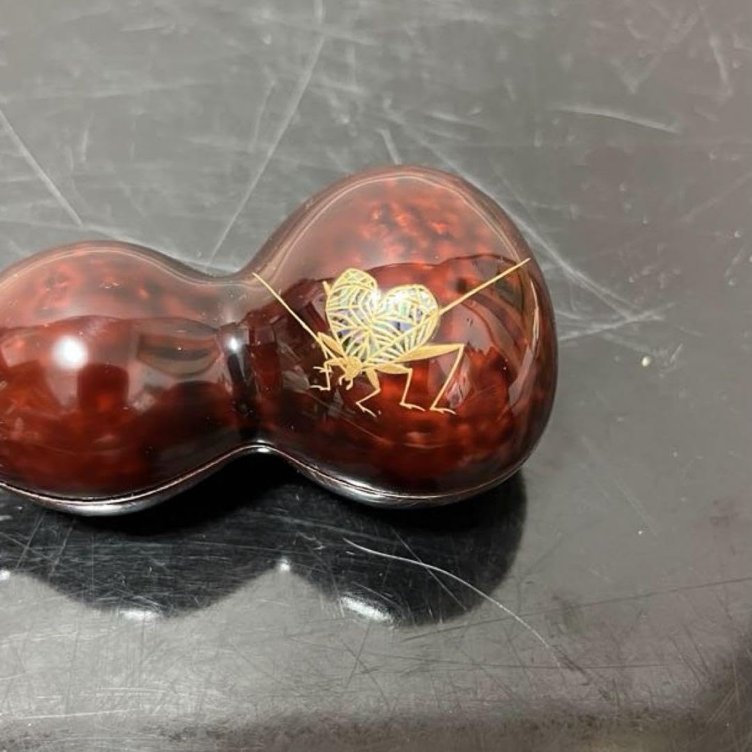 溜塗鈴虫蒔絵瓢箪香合　茶道具懐石茶箱鵬雲斎坐忘斎淡々斎即中斎而妙斎七事式水屋道具 Amazon.co.jp: 溜塗鈴虫蒔絵瓢箪香合 茶道具 懐石茶箱 鵬雲斎坐